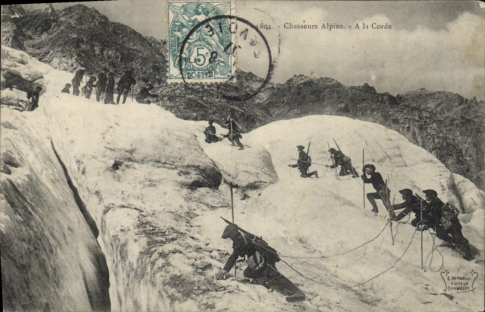 CPA Militaria Chasseurs Alpins A la corde