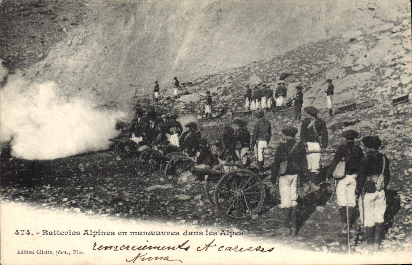 CPA Militaria Chasseurs Alpins Batteries alpines en manoeuvres dans les Alpes