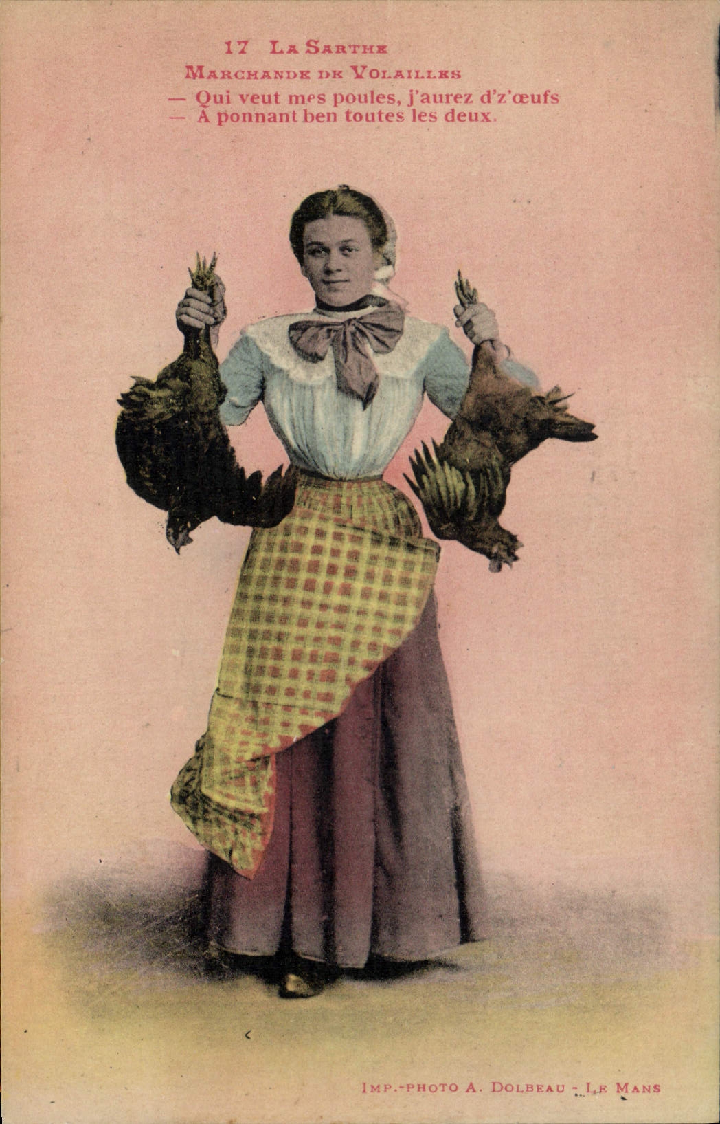 CPA Folklore La Sarthe Marchande de volailles
