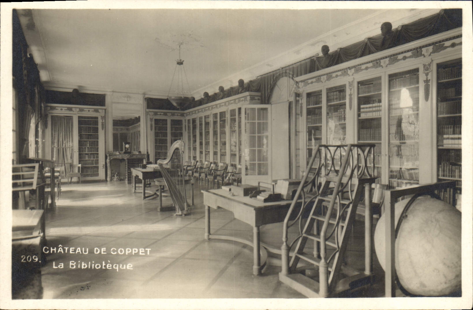 CPA Bibliotheque Chateau de Coppet