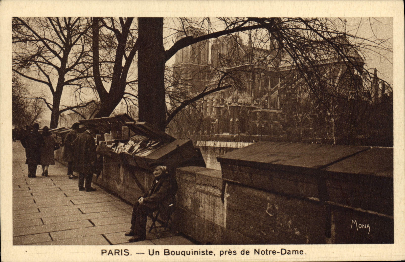 Vintage Postcard Paris a Secondhand bookseller close to Notre Dame
