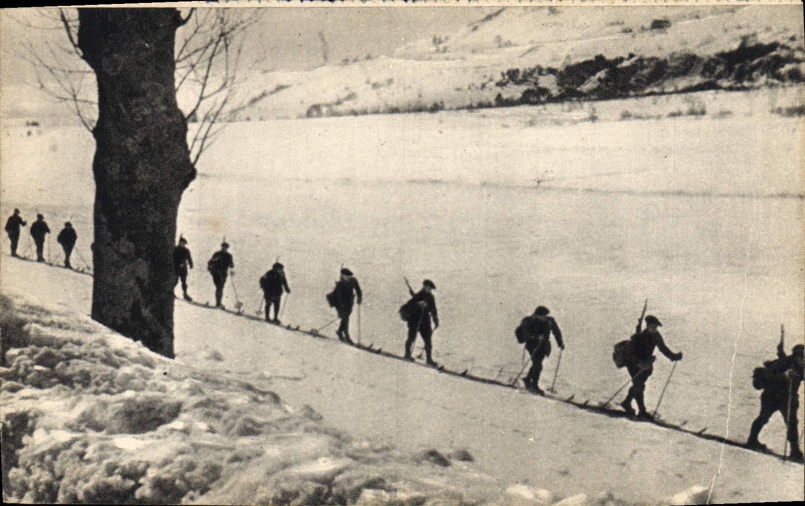 CPA Militaria Chasseurs Alpins Entrainement des eclaireurs skieurs Sji