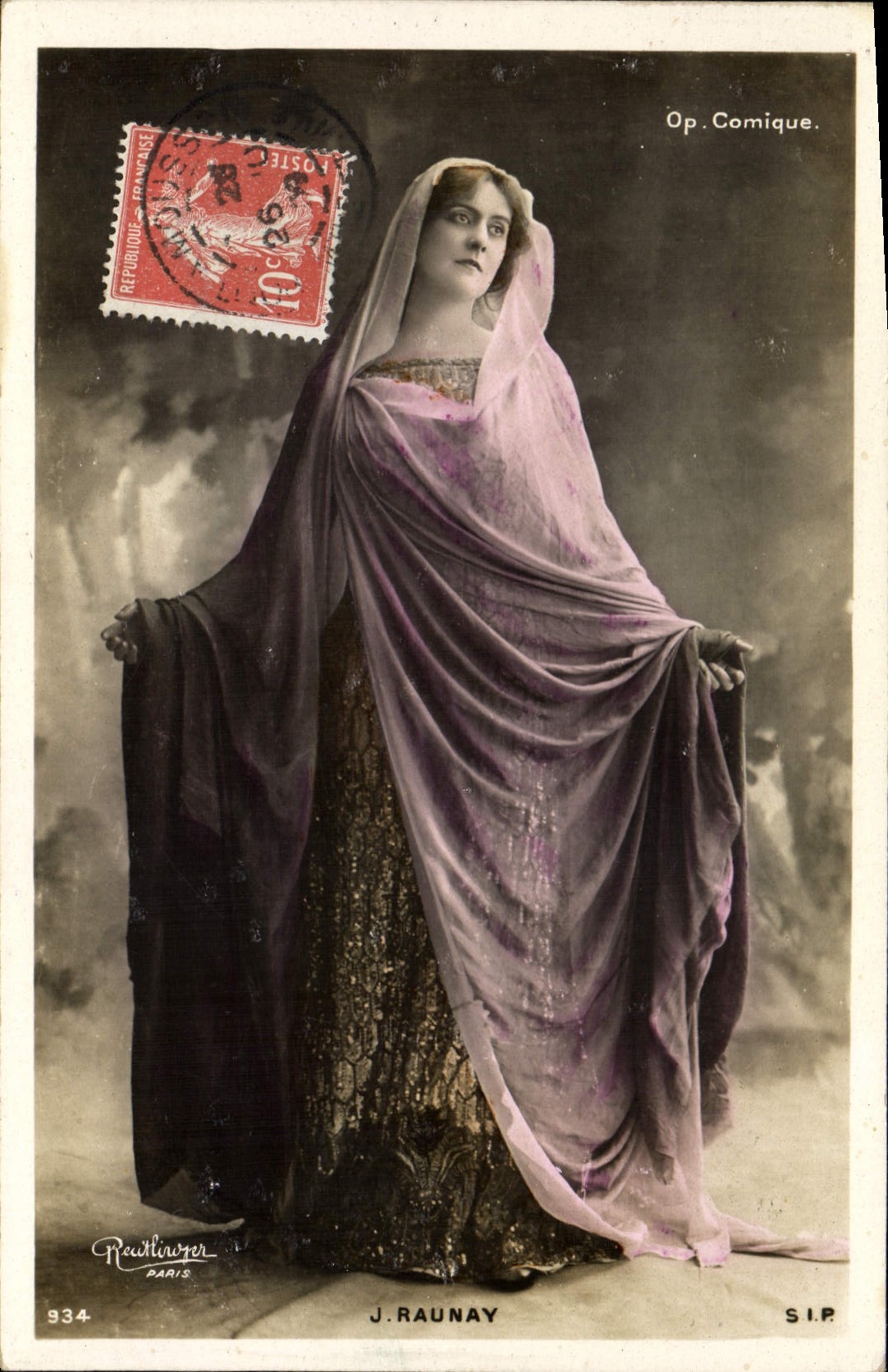 CPA Femme Theatre Opera Comique Raunay