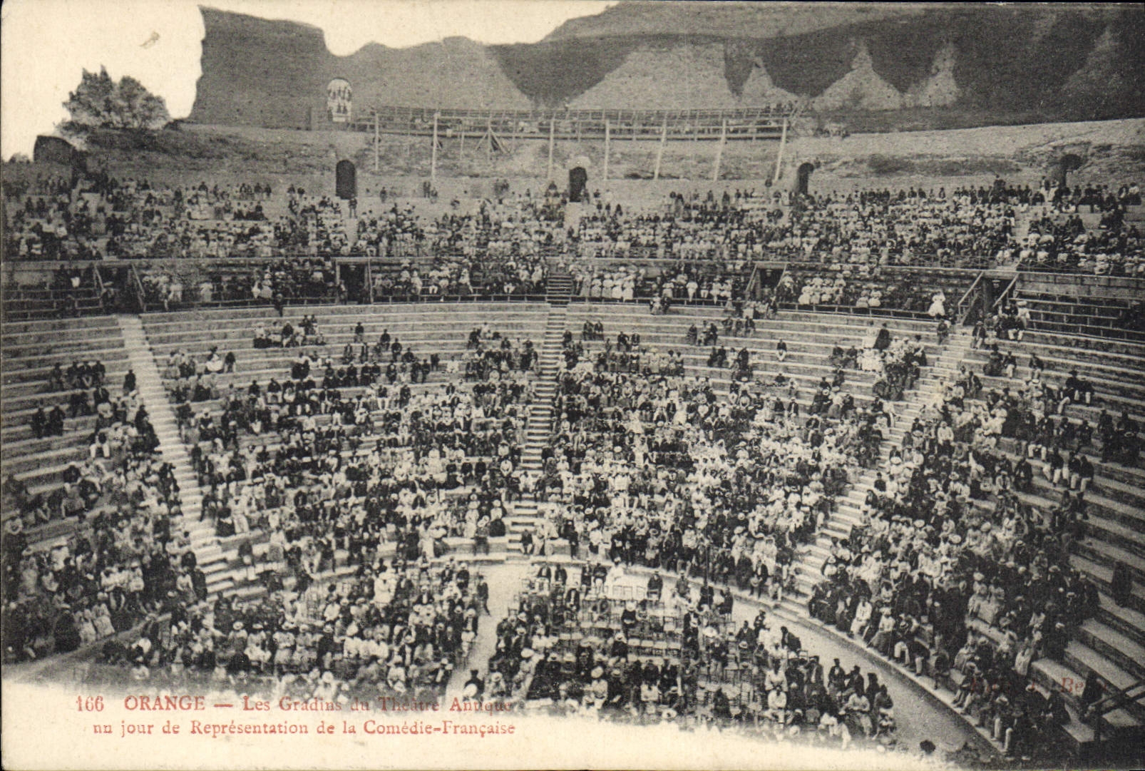 CPA Theatre Orange La gradins du theatre antique un jour de representation de la Comedie Francaise