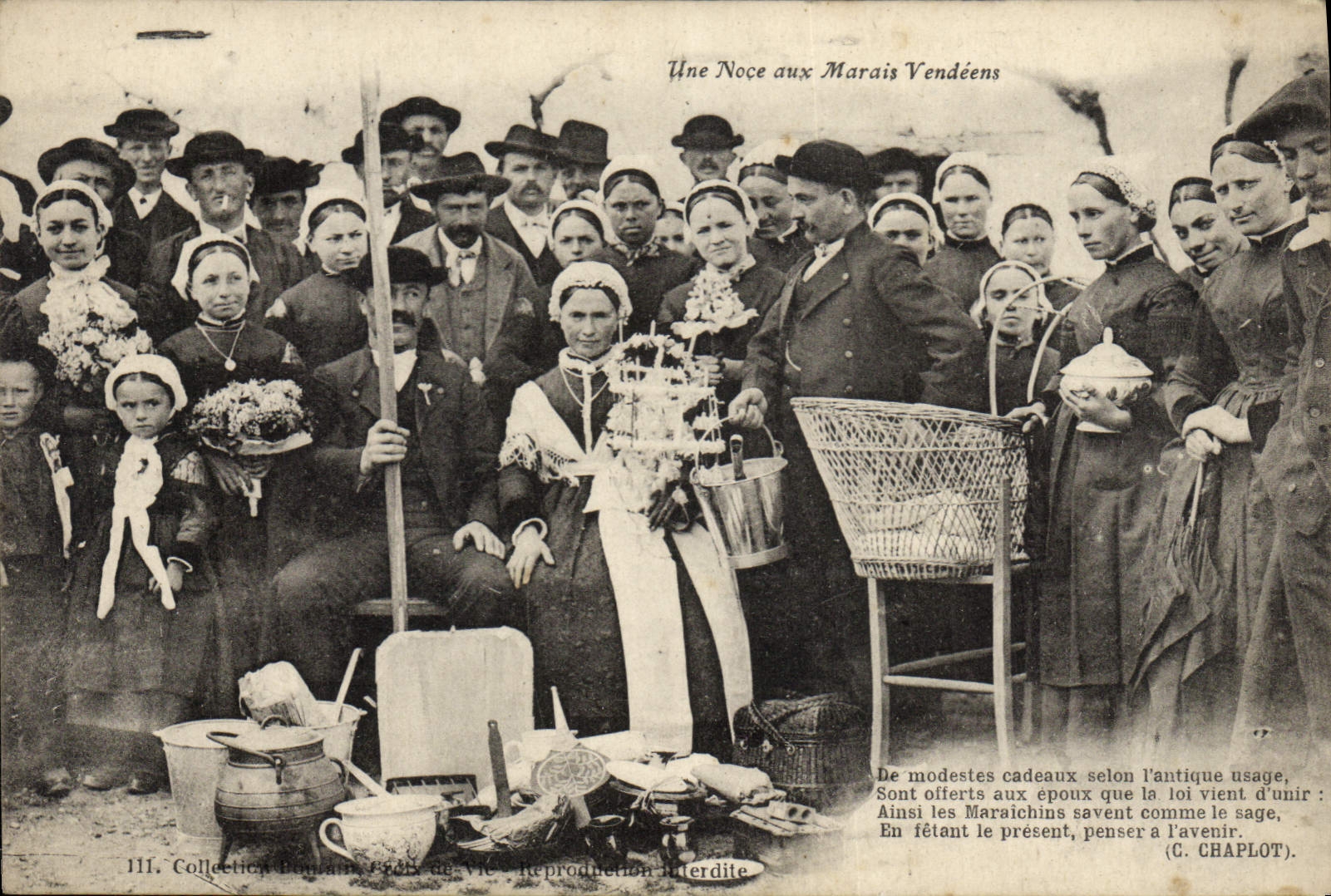 CPA Folklore Une noce aux Marais Vendeens Mariage