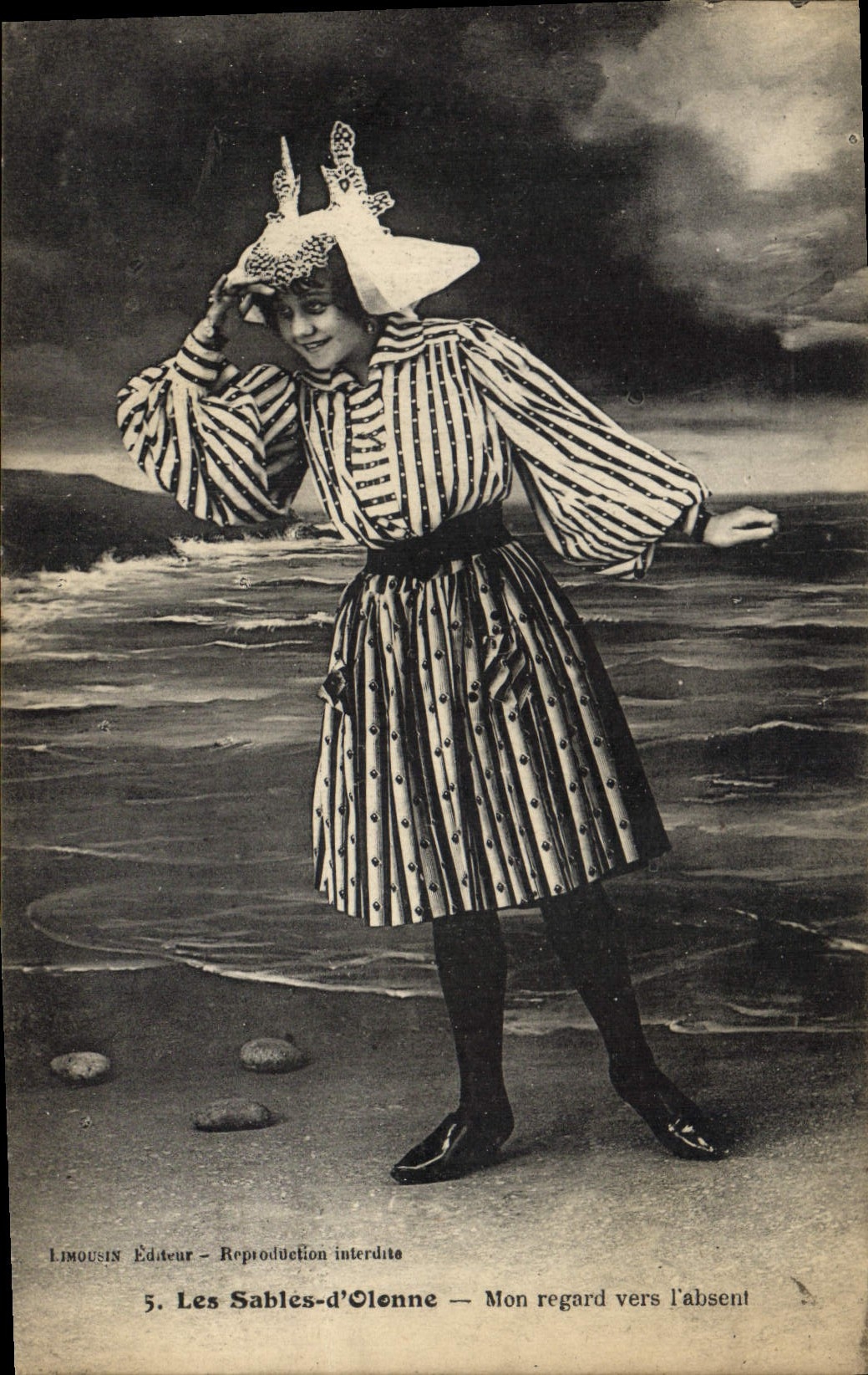 CPA Folklore Les Sables d'Olonne Mon regard vers l'absent