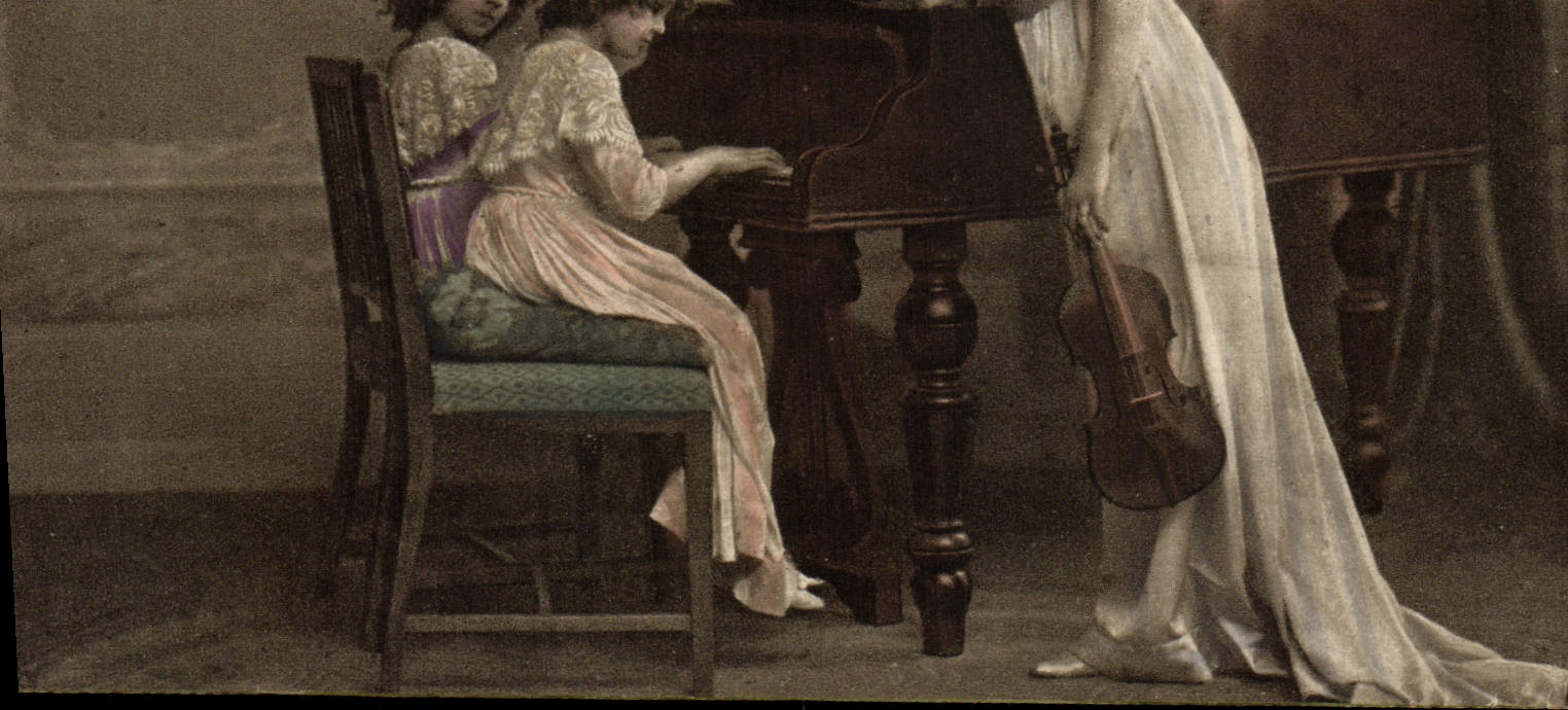 CPA Femme Enfants Piano Violon 
