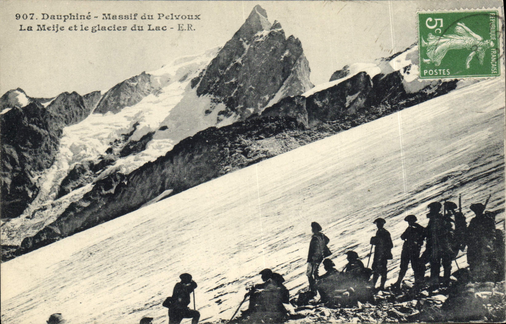 CPA Militaria Chasseurs Alpins Dauphine Massif du Pelvoux La Meije et le glacier du lac