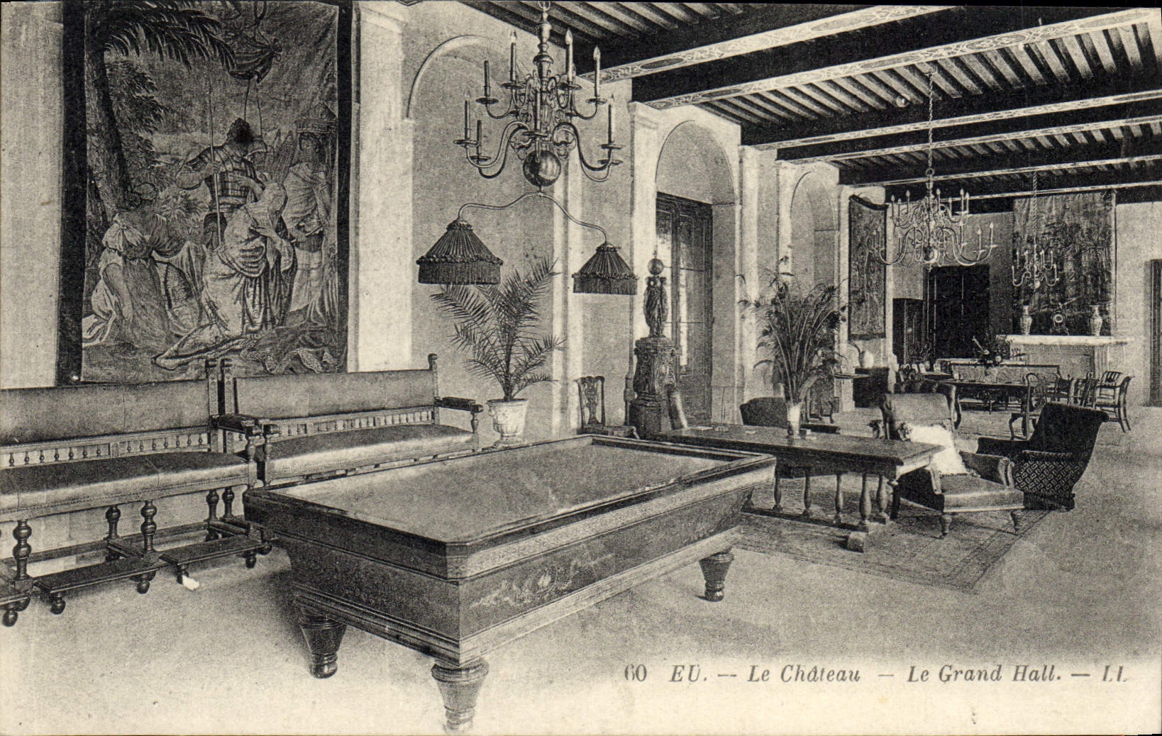CPA Billard Eu Le chateau Le grand hall