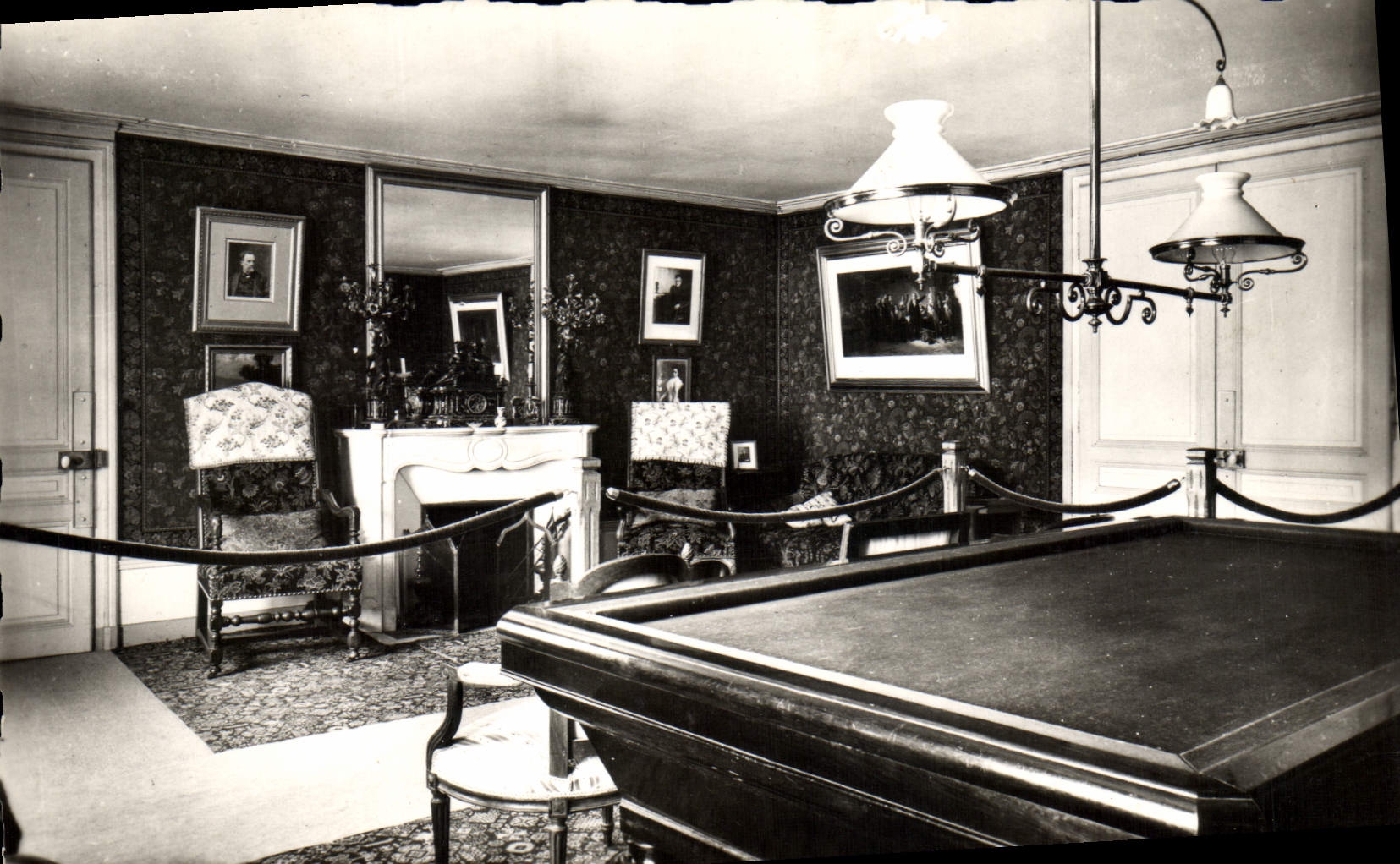 CPM Billard Arbois Maison paternelle de Pasteur Salon et billard 
