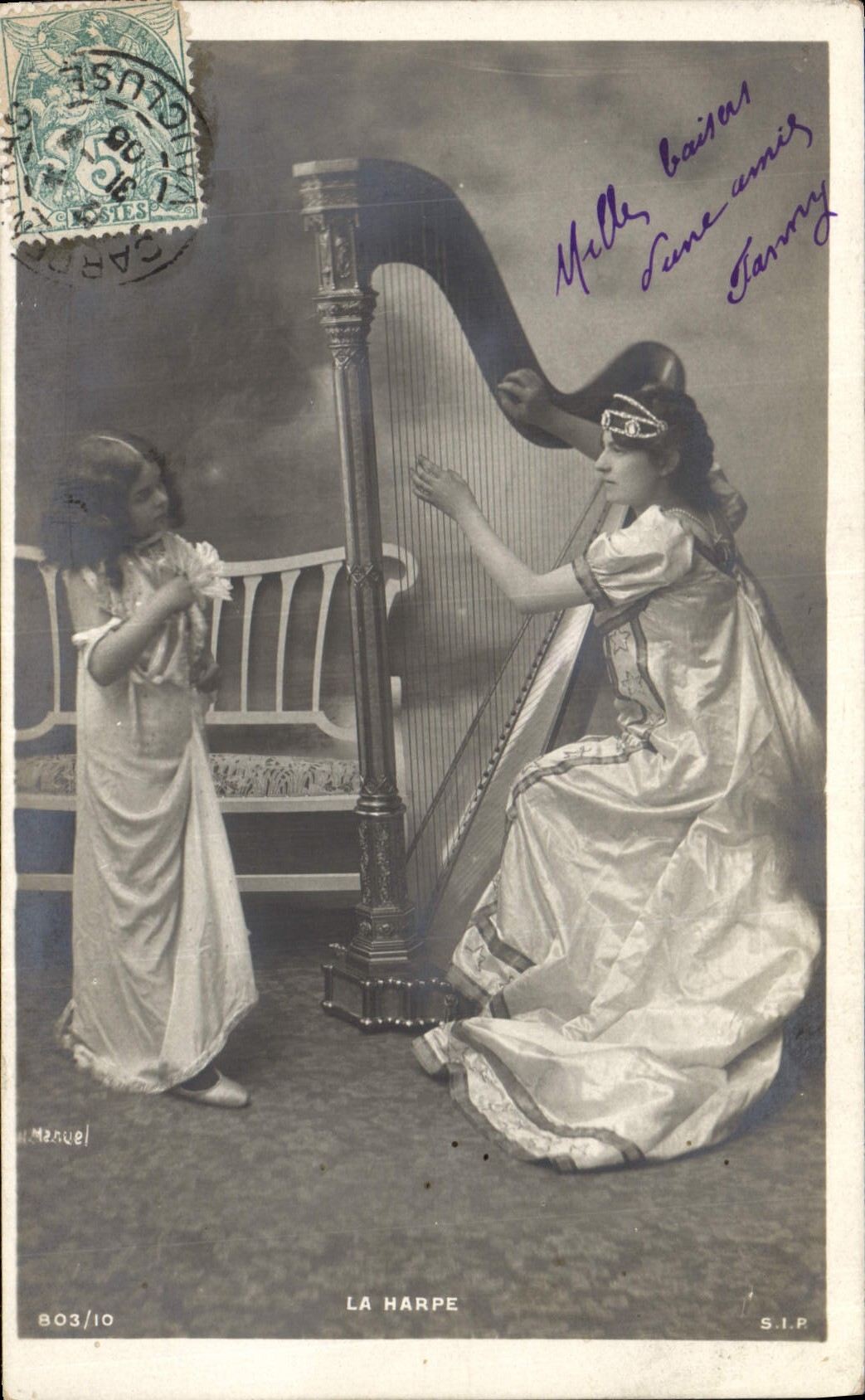 Postal Niño Arpa Mujer