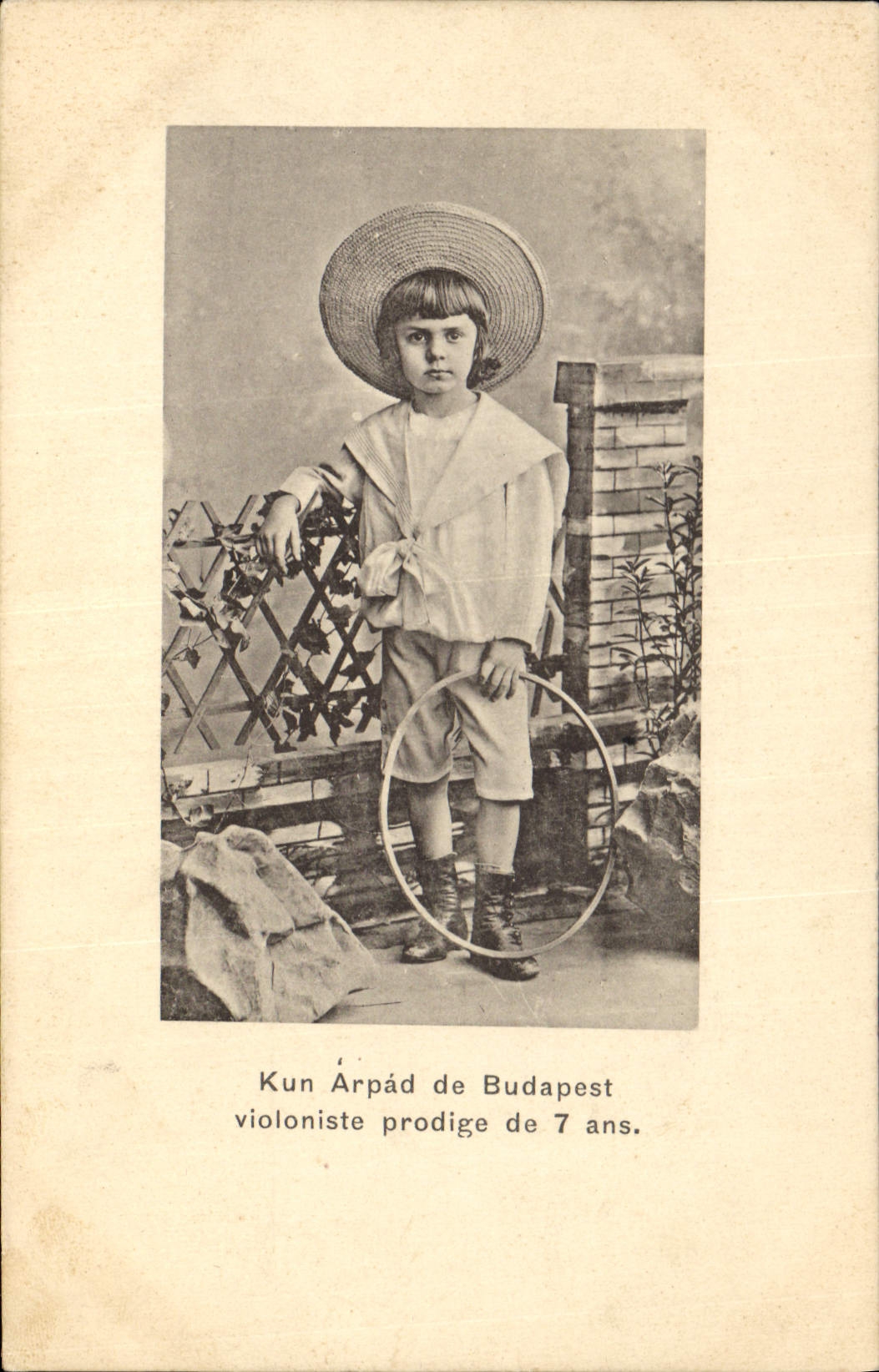 Postal Kun Arpad de Budapest violinista prodigio de 7 años