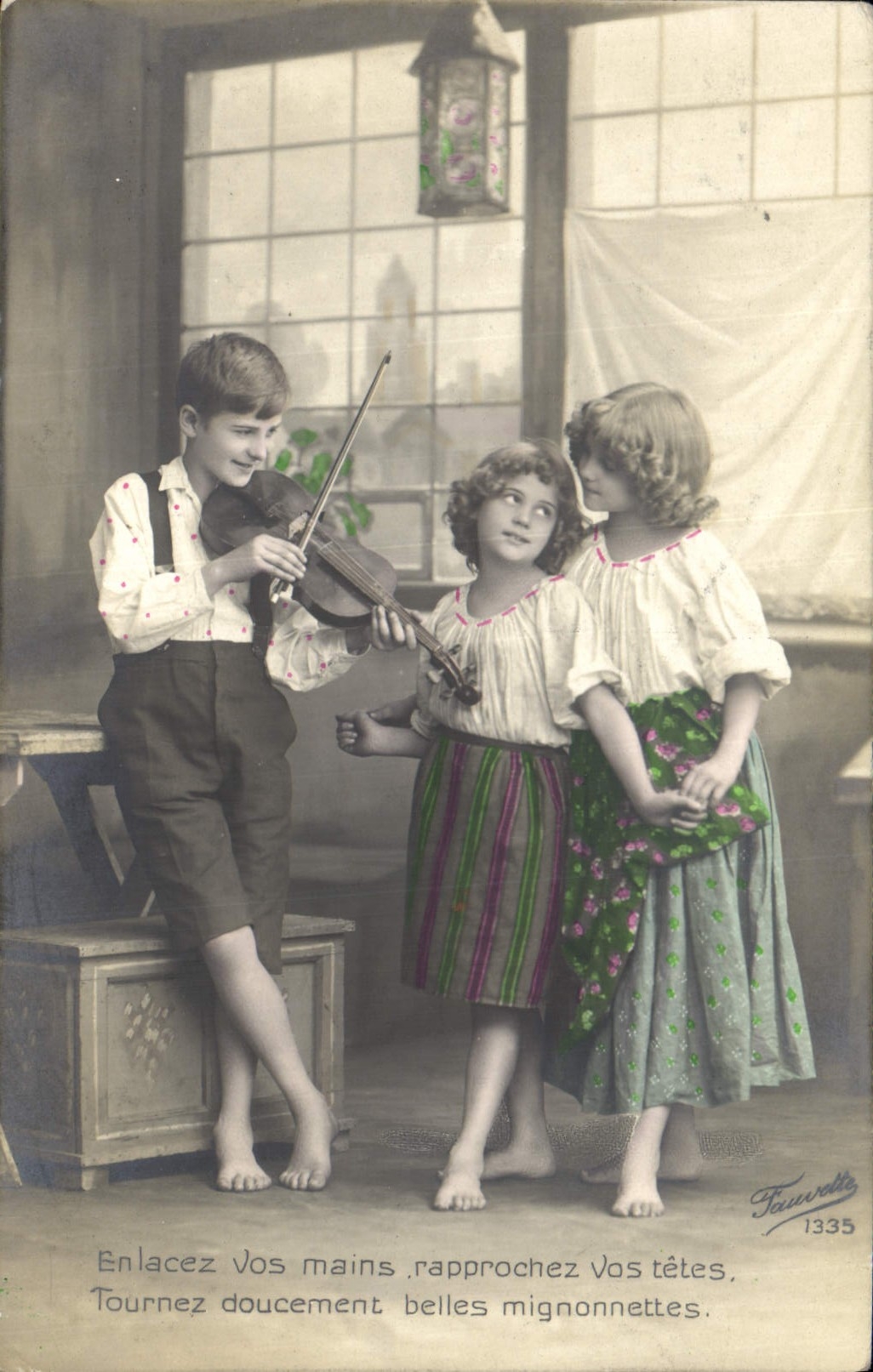 Postal Niños Violín