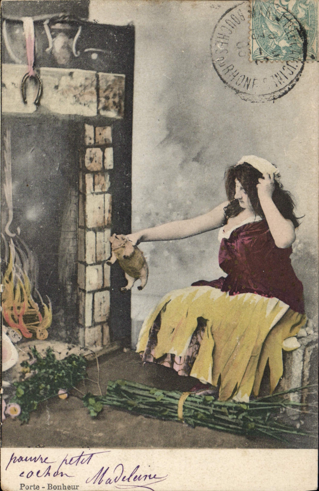 CPA Cochon Porc Femme 