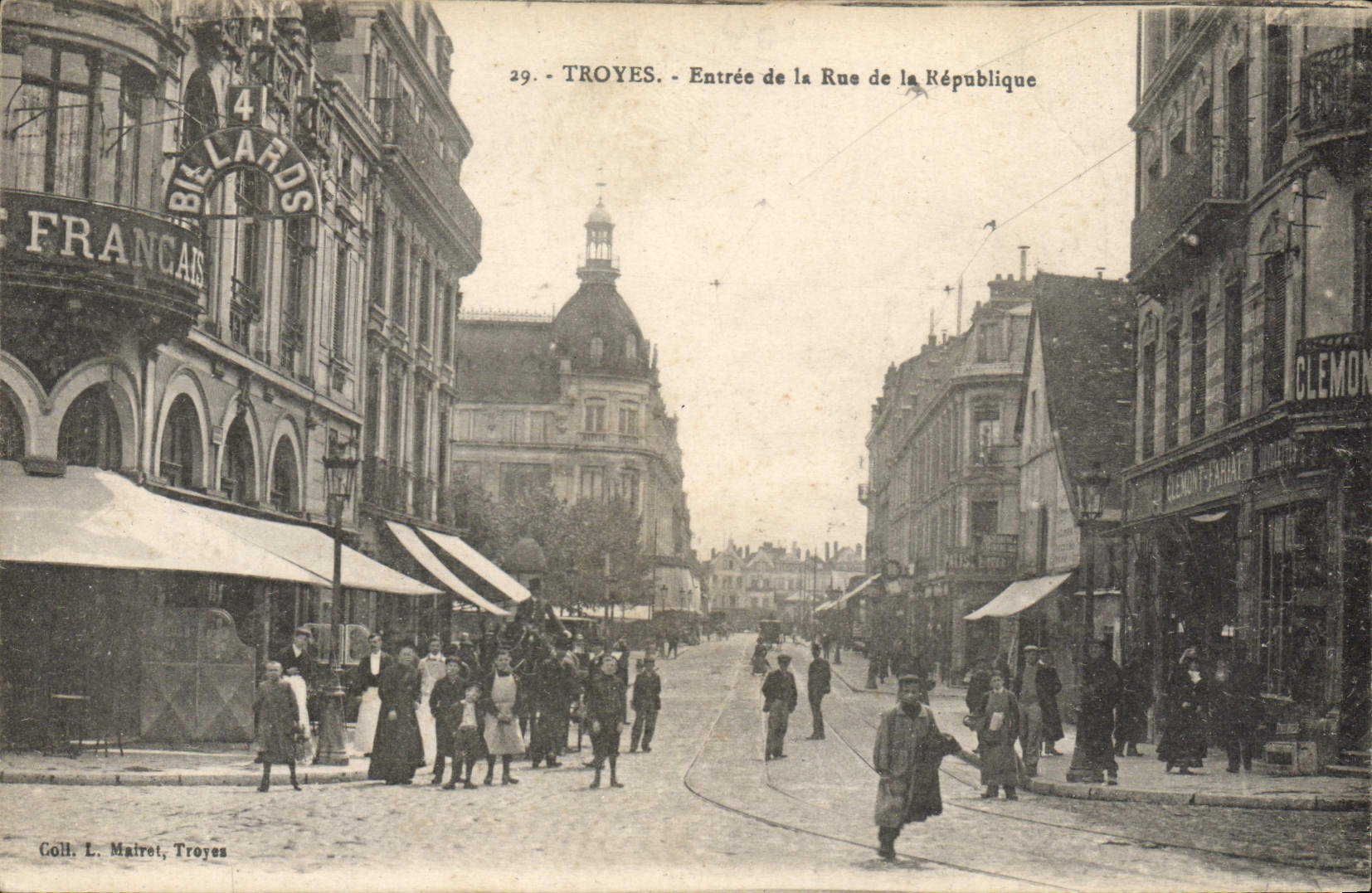 CPA Billard Troyes Entree de la rue de la Republique