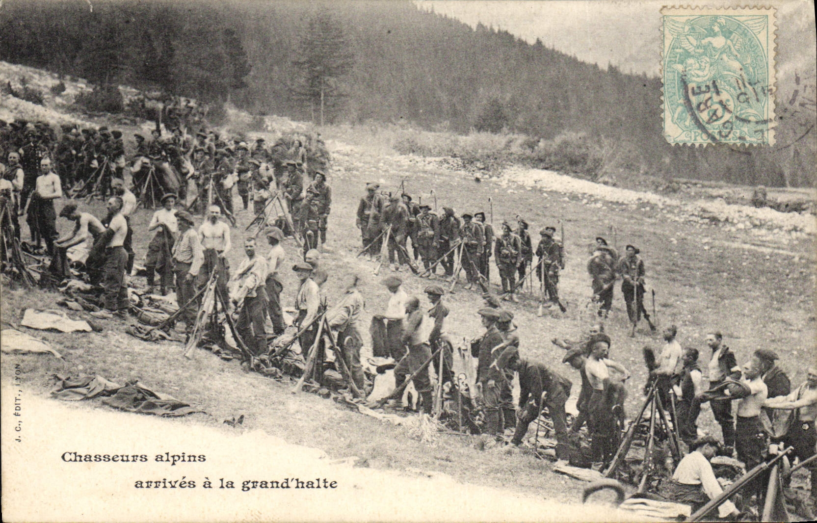 Vintage Postcard Militaria Alpine hunters Arrive has large the halt