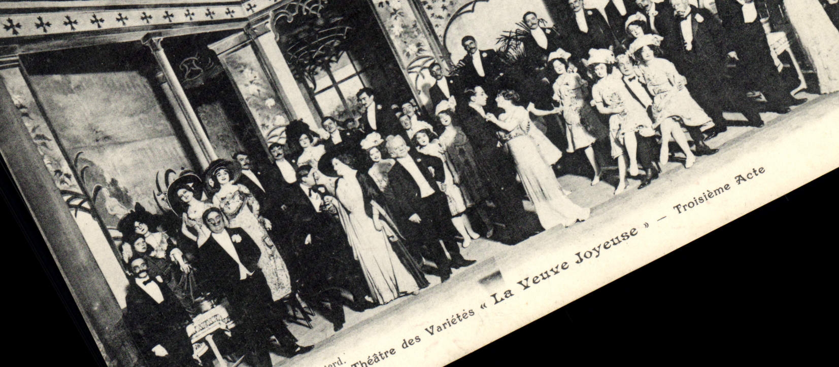 CPA Theatre des Varietes La VEuve Joyeuse Troisieme acte 