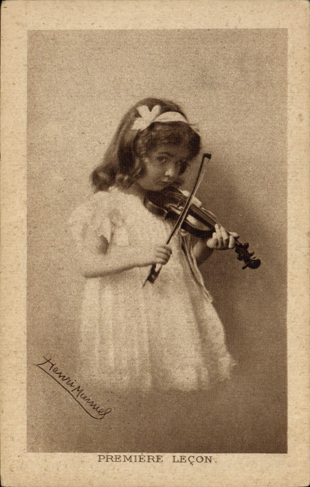 Postal Niño Primera lección Violín