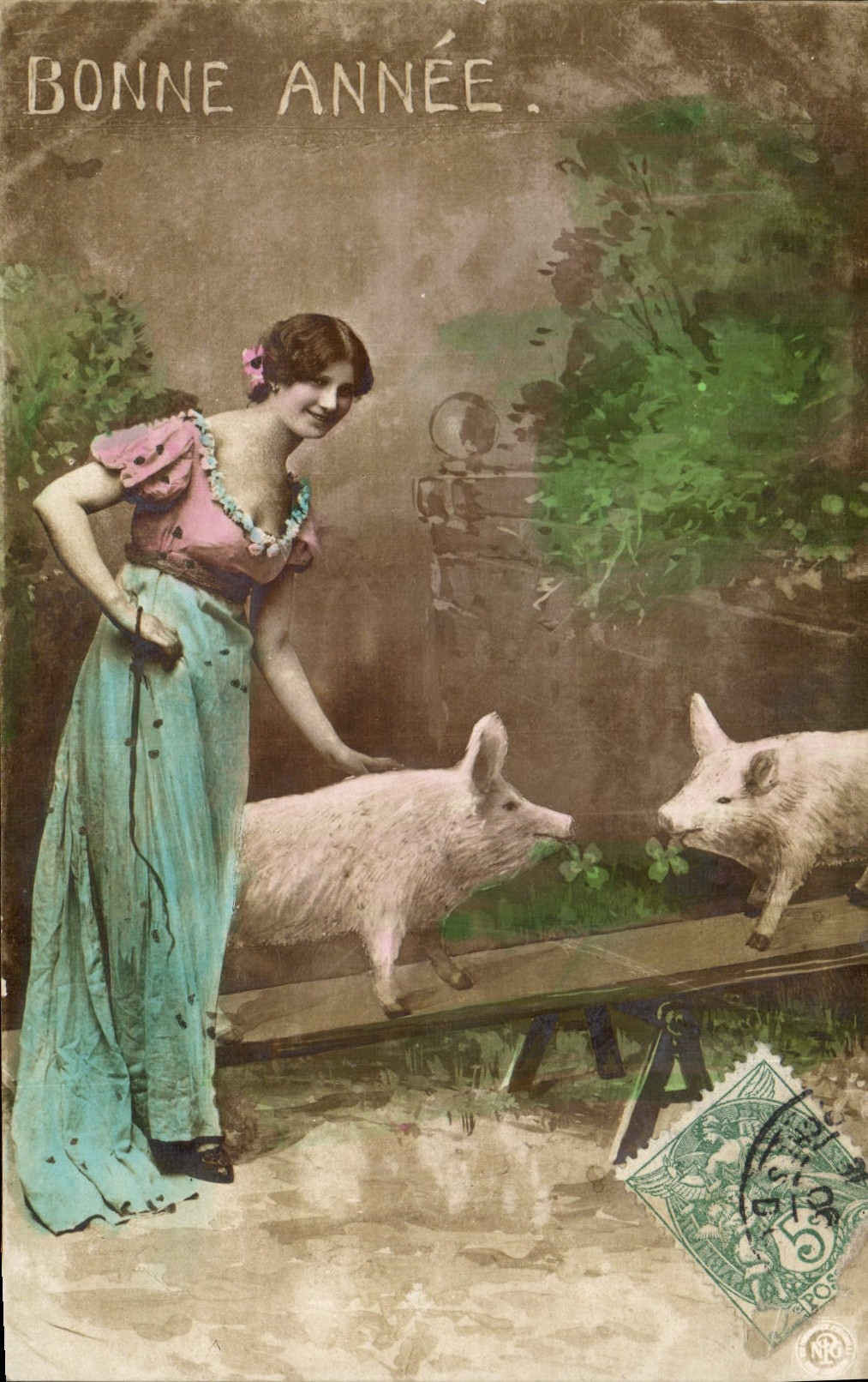 CPA Cochon Porc Femme Bonne annee 