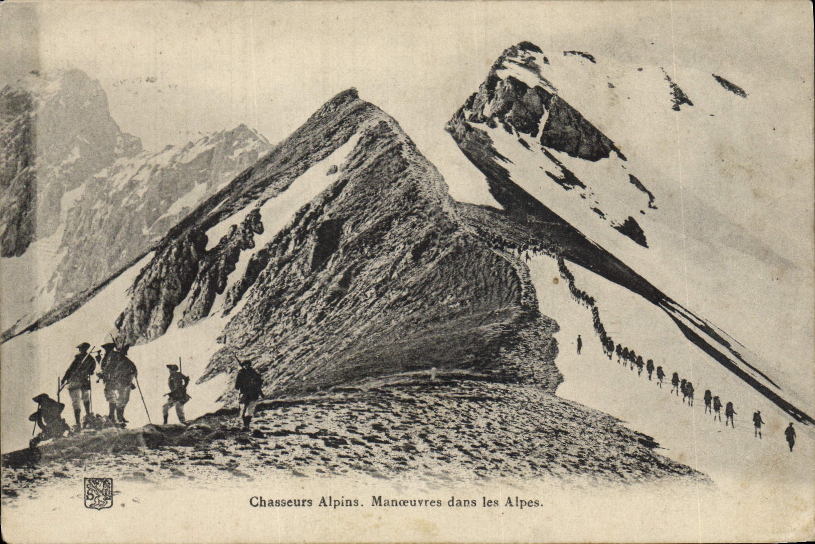 CPA Militaria Chasseurs alpins Manoeuvres dans les Alpes