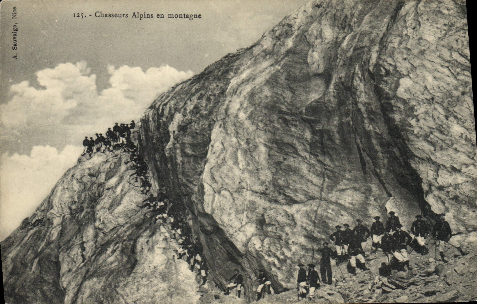 Vintage Postcard Militaria Alpine hunters in mountain