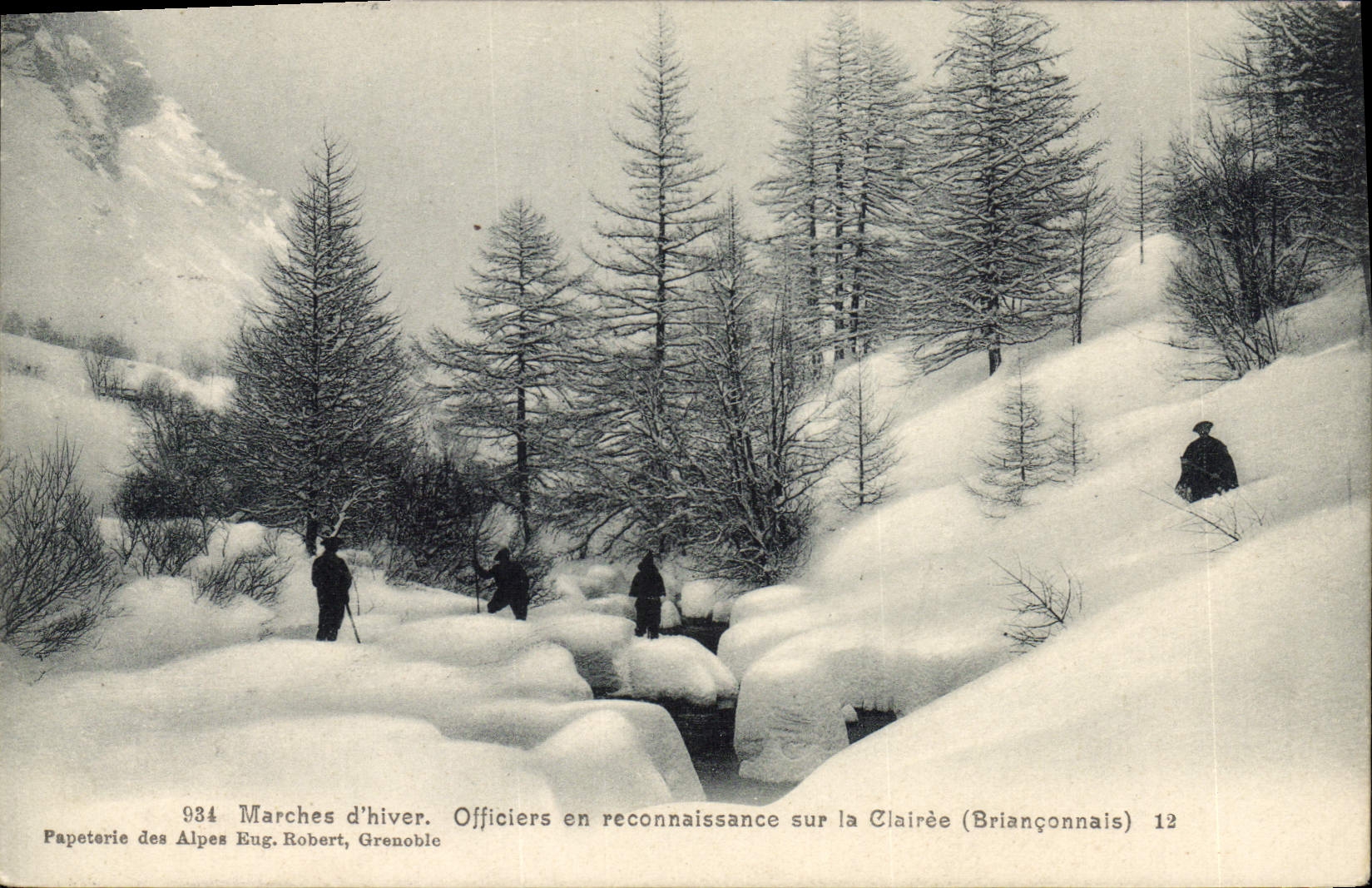 Vintage Postcard Militaria Alpine hunters Steps of winter Officers in recognition on Clairee Brianconnais