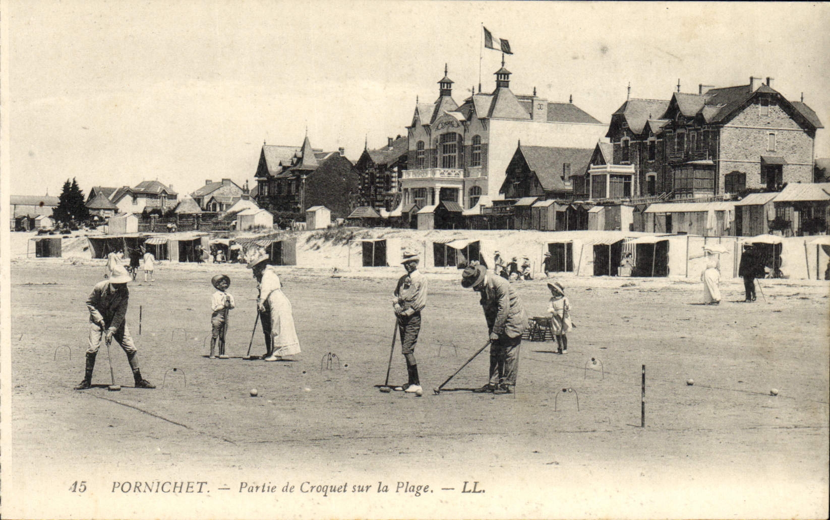 Vintage Postcard Pornichet Started from croquet on the beach