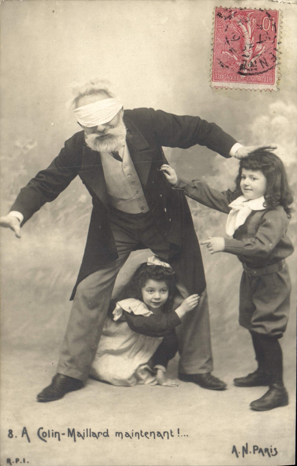 Vintage Postcard Enfants has Maillard hake now