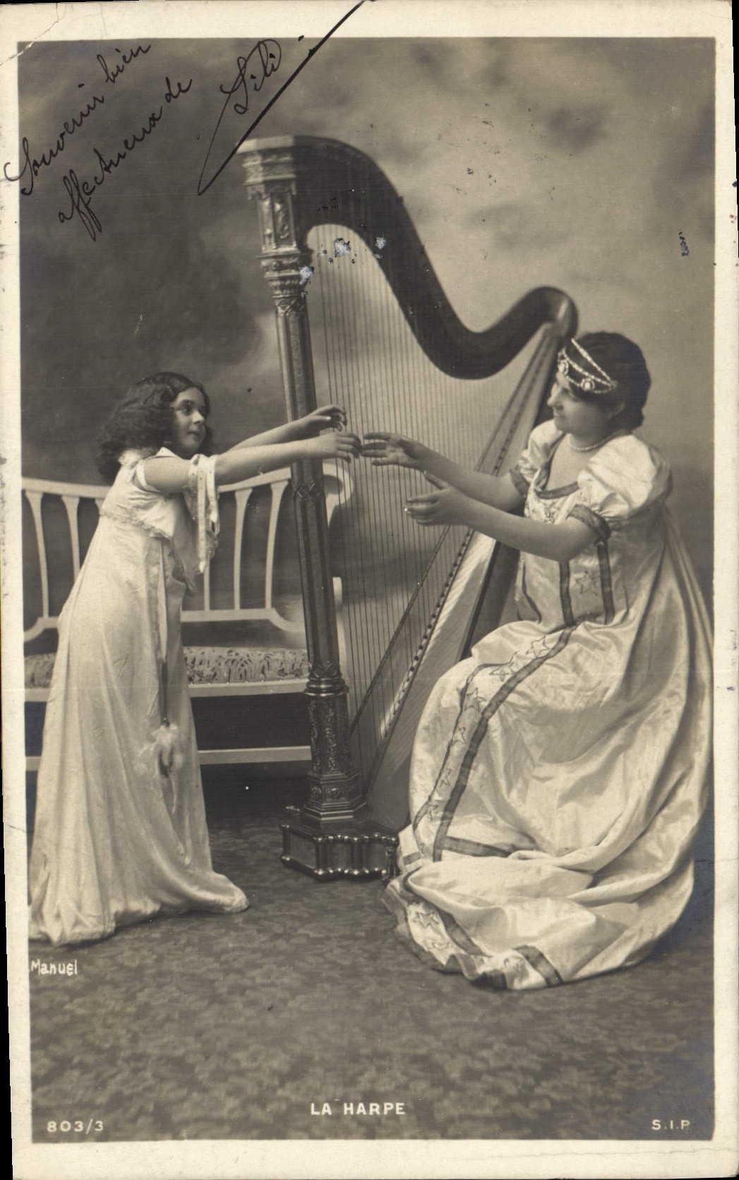 Postal el arpa Mujer - niño