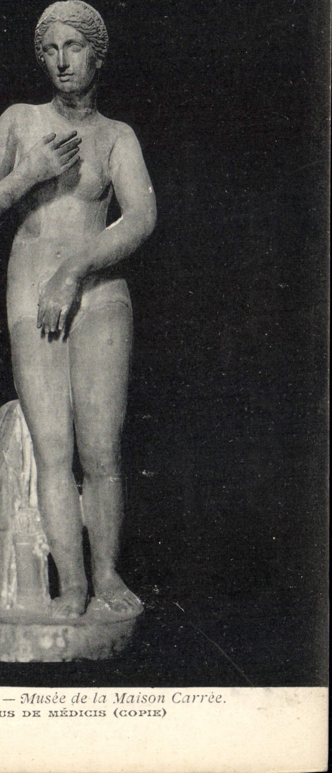Vintage Postcard Nimes Musee of the square house Venus from Medicis Copies
