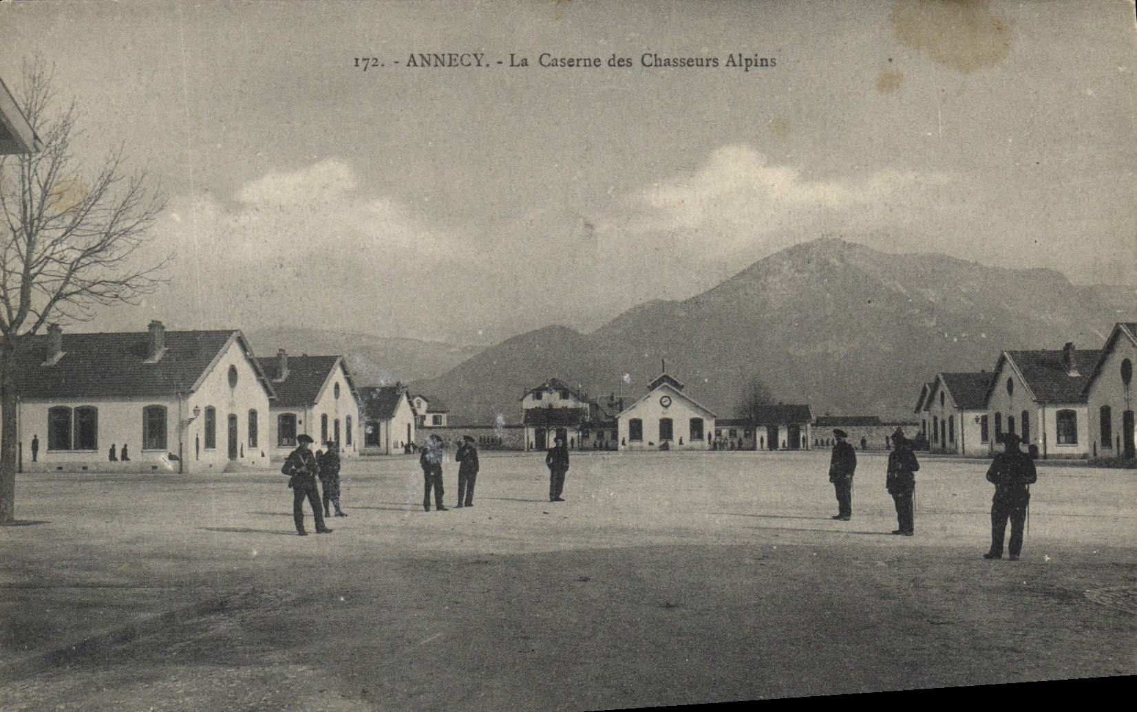 Vintage Postcard Militaria Annecy Alpine hunters the barracks