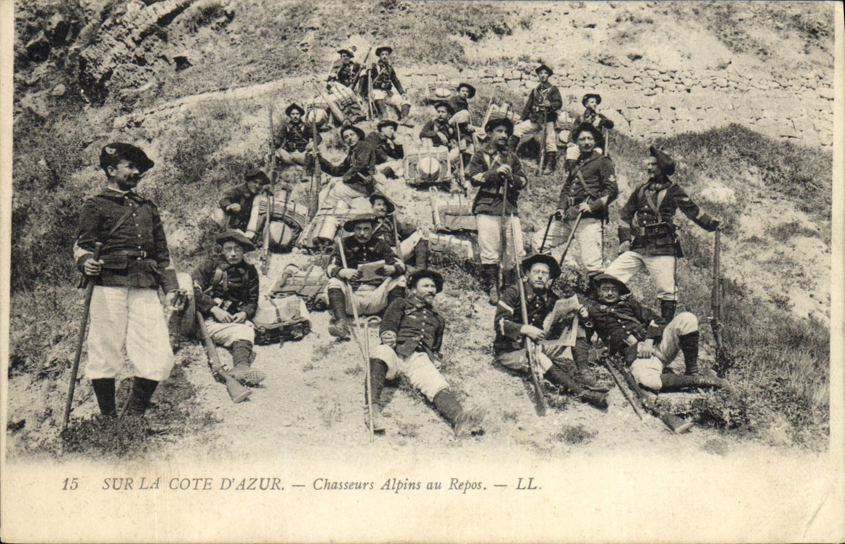 Vintage Postcard Militaria Alpine hunters at rest on the Dimension of Azure