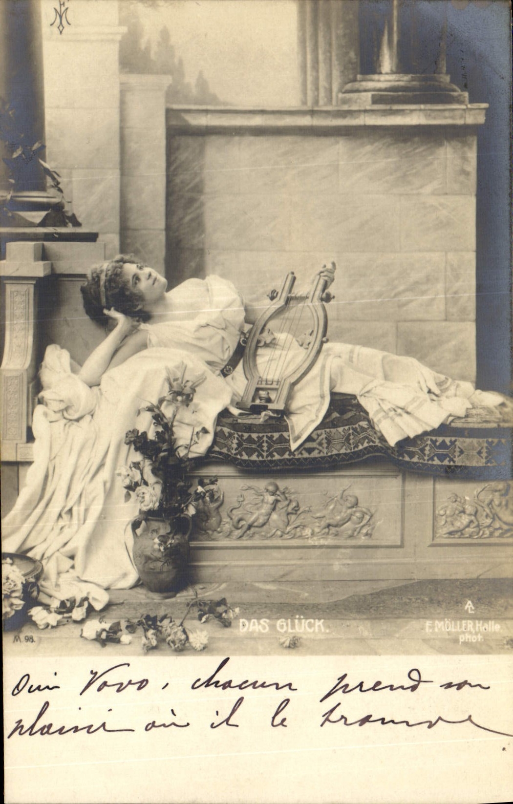 CPA Femme Das Gluck Lyre 