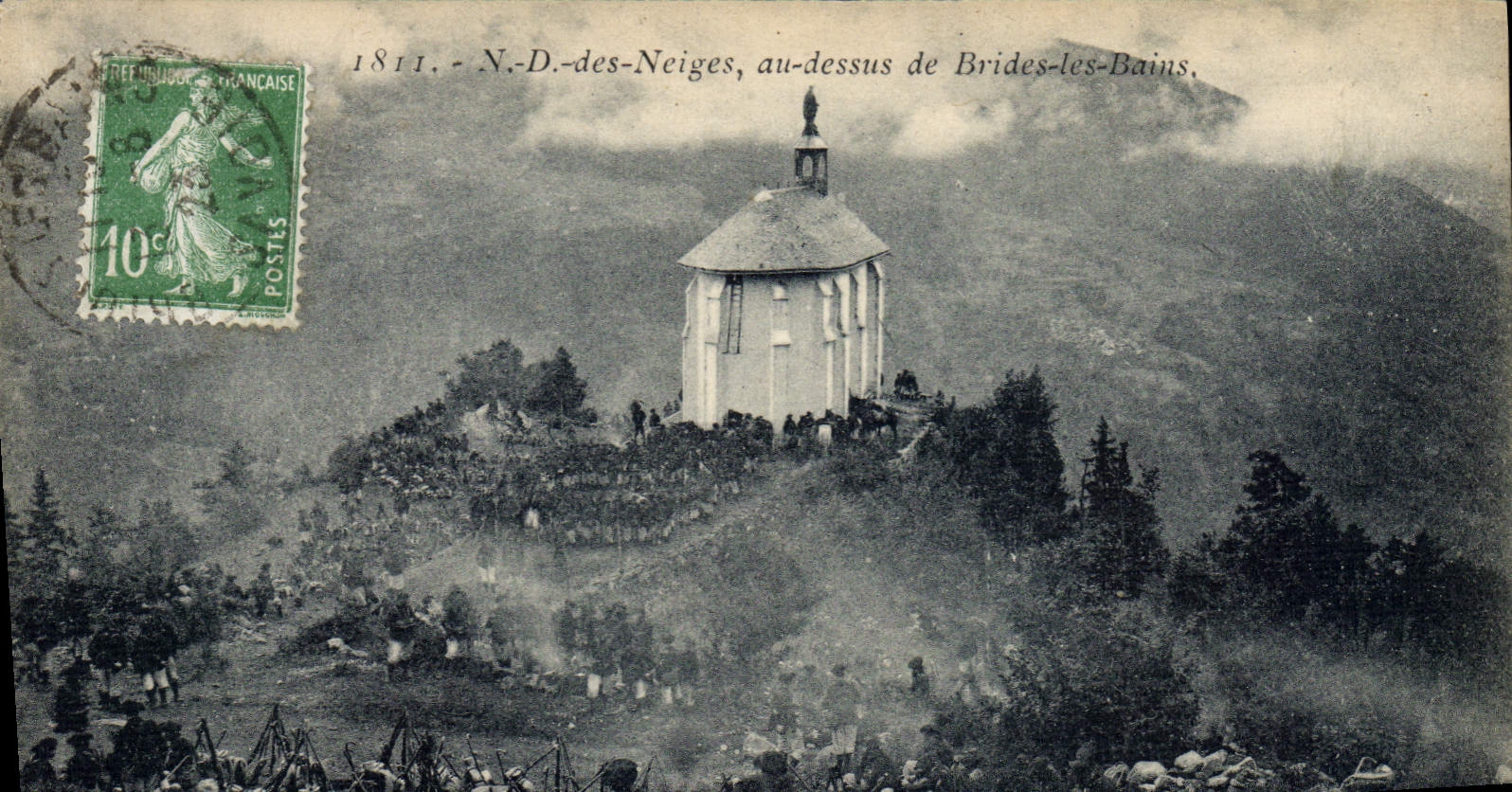 CPA Militaria Chasseurs Alpins ND des Neiges au dessus de Brides les Bains 