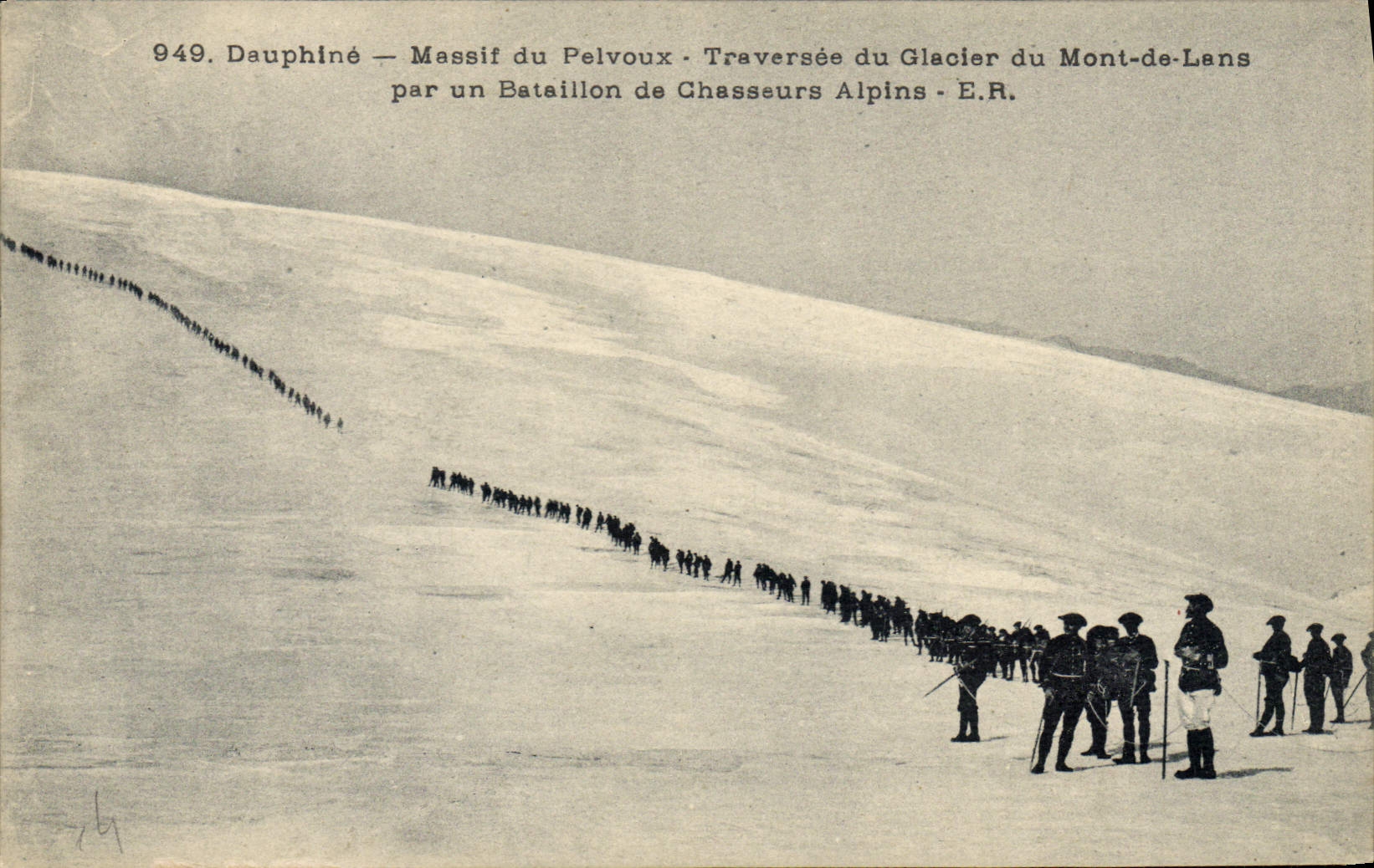 CPA Militaria Chasseurs Alpins Dauphine Massif du Pelvoux Traversee du Glacier du Mont de Lans par un bataillon 