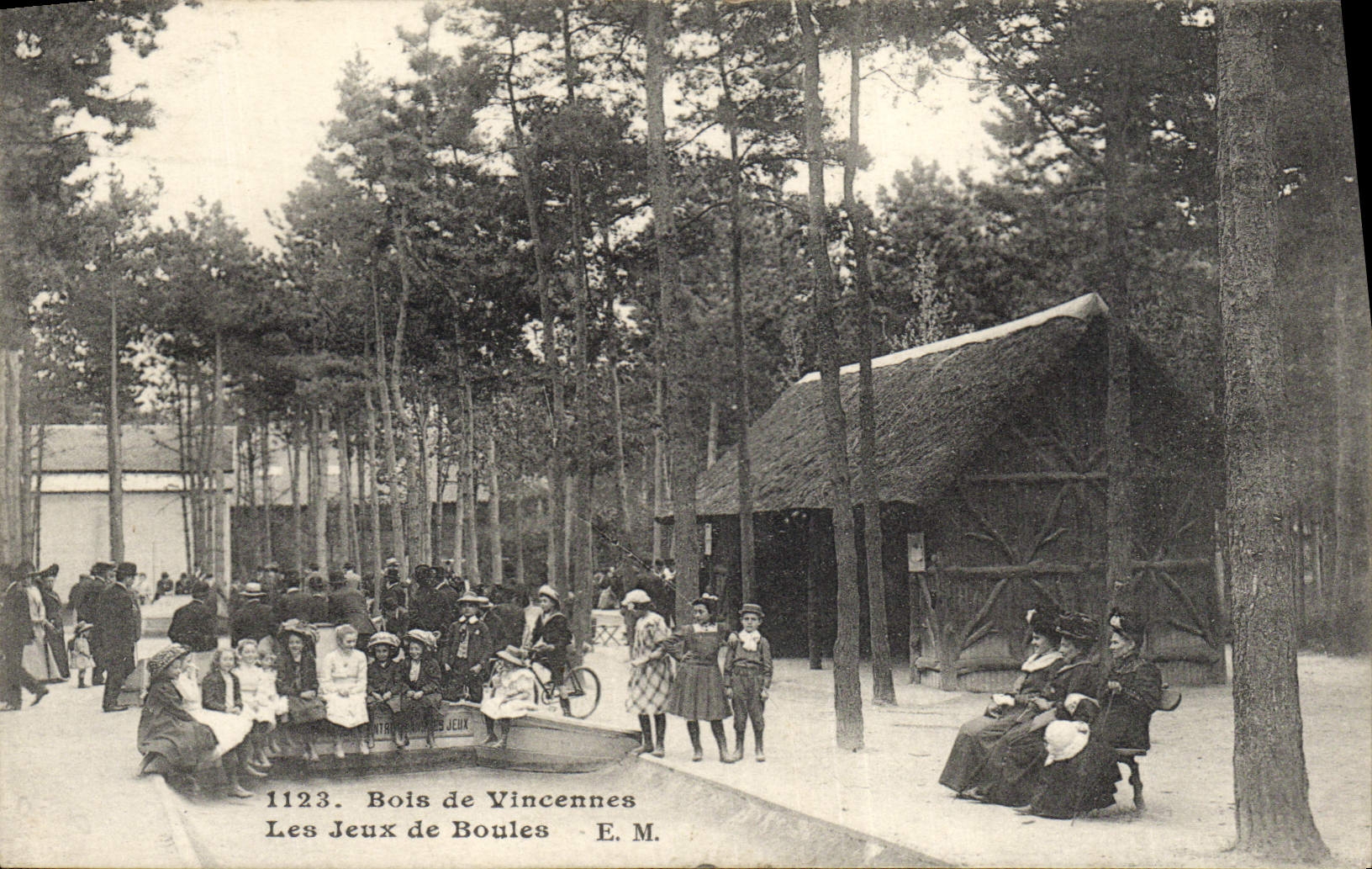 Vintage Postcard Game of bowls Paris Wood of Vincennes sets of balls