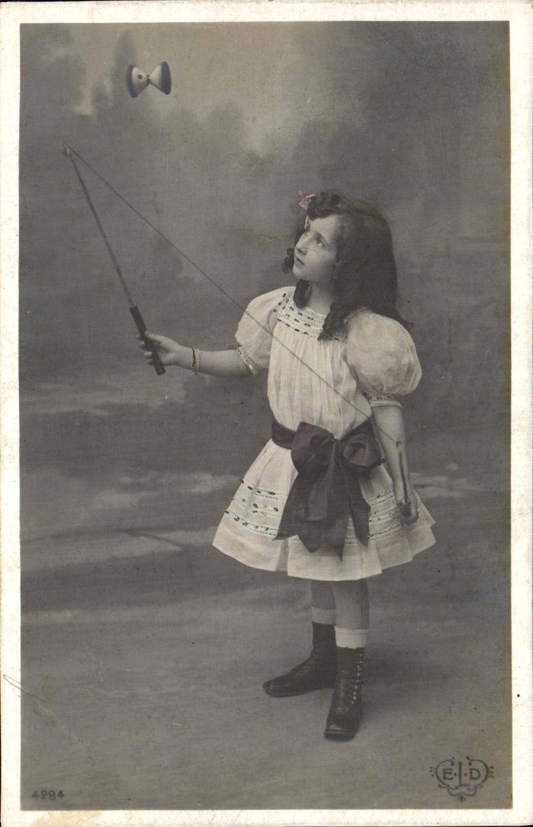 CPA Diabolo Enfant 