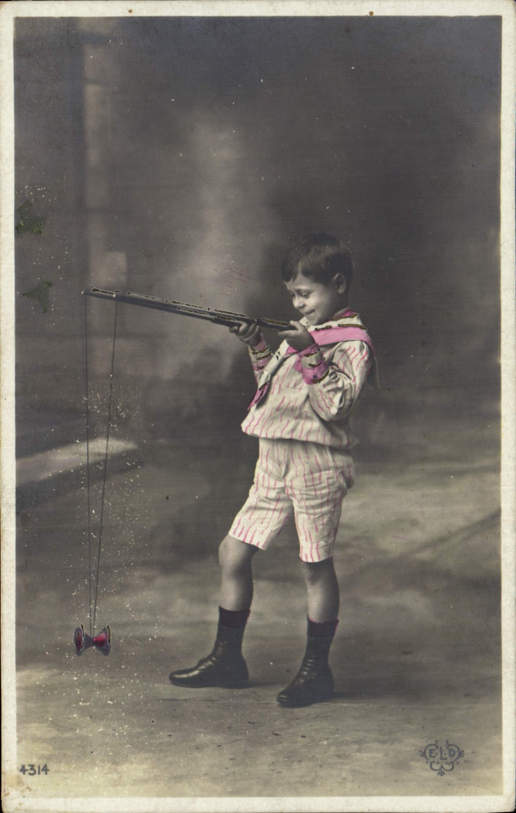 CPA Diabolo Enfant 