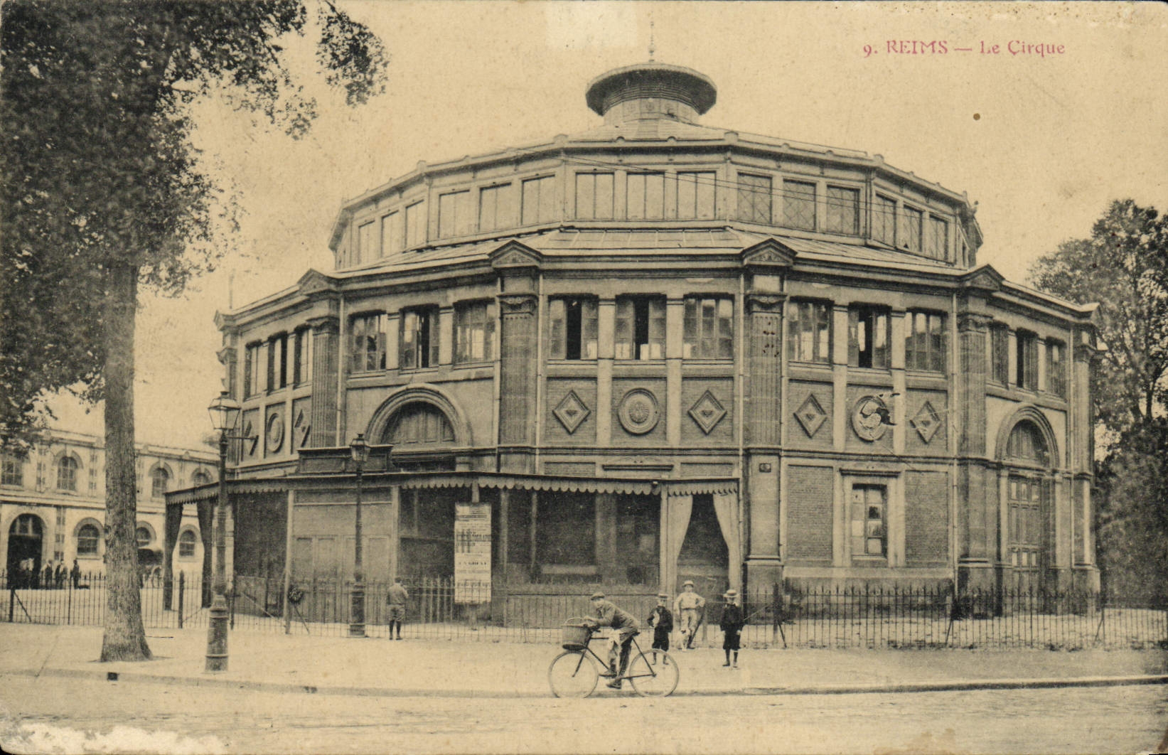 CPA Cirque Reims Velo Cycle