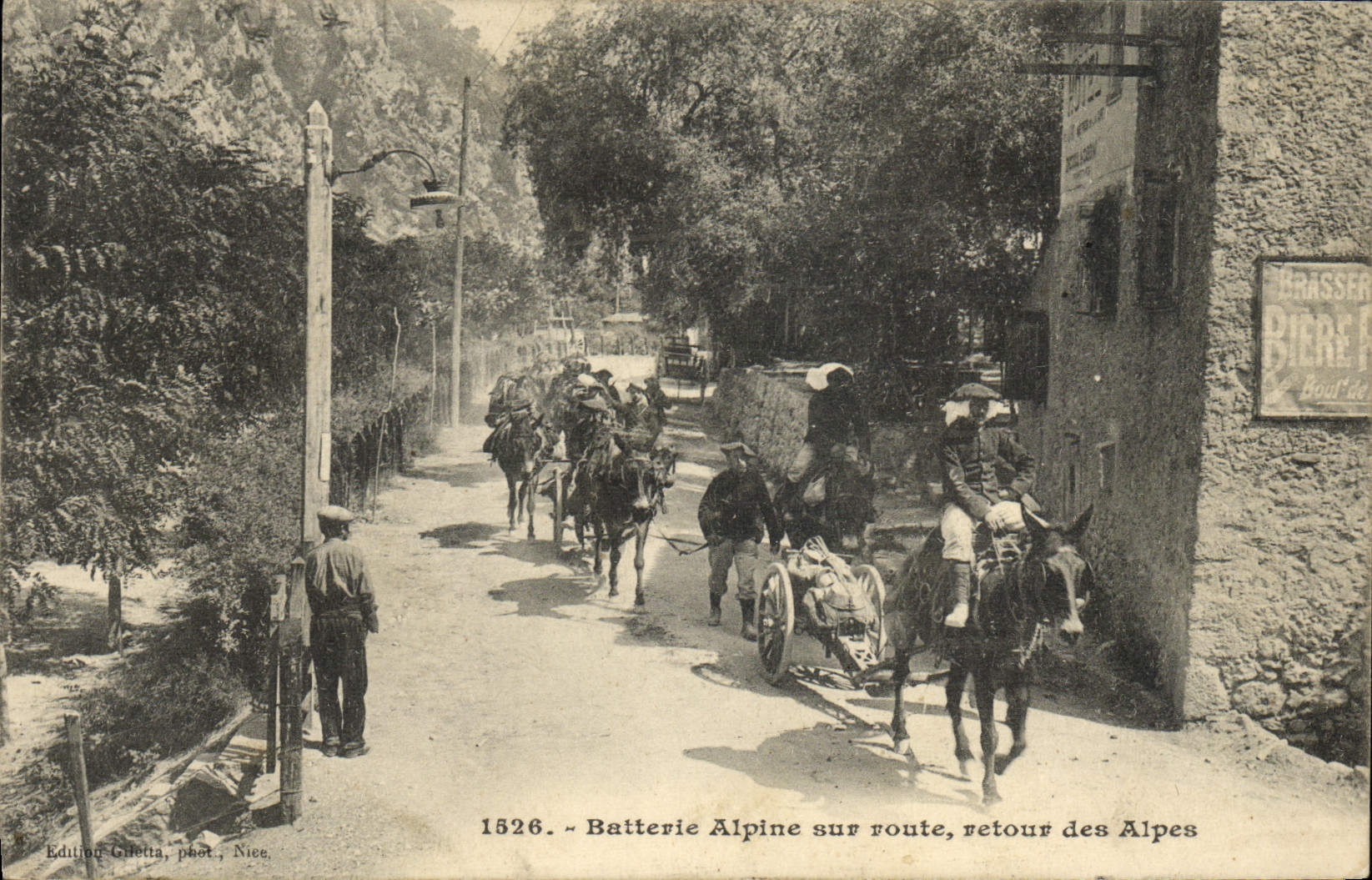 Postal Militaria Cazadores Alpestres Batería alpestre sobre carretera vuelta de los Alpes