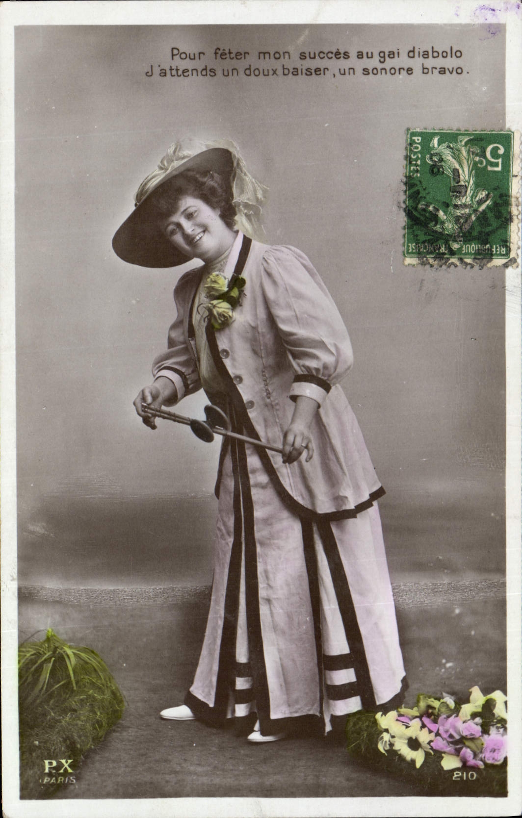CPA Diabolo Femme 