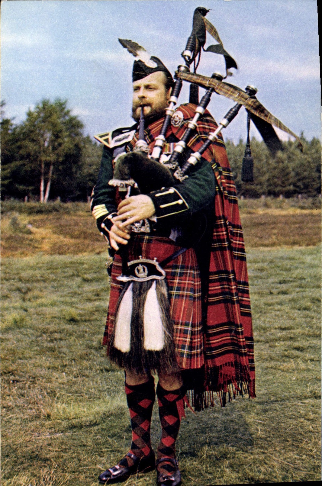 Modern Postcard Folklore Scotland Bagpipe