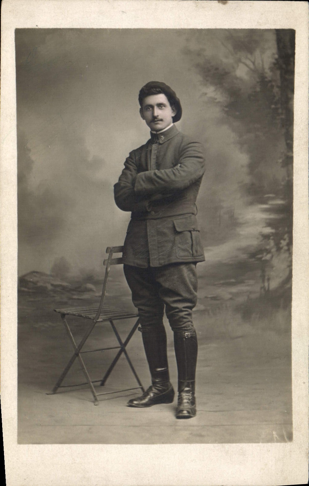 CARTE PHOTO Militaria Chasseurs Alpins (n°3 sur le col)
