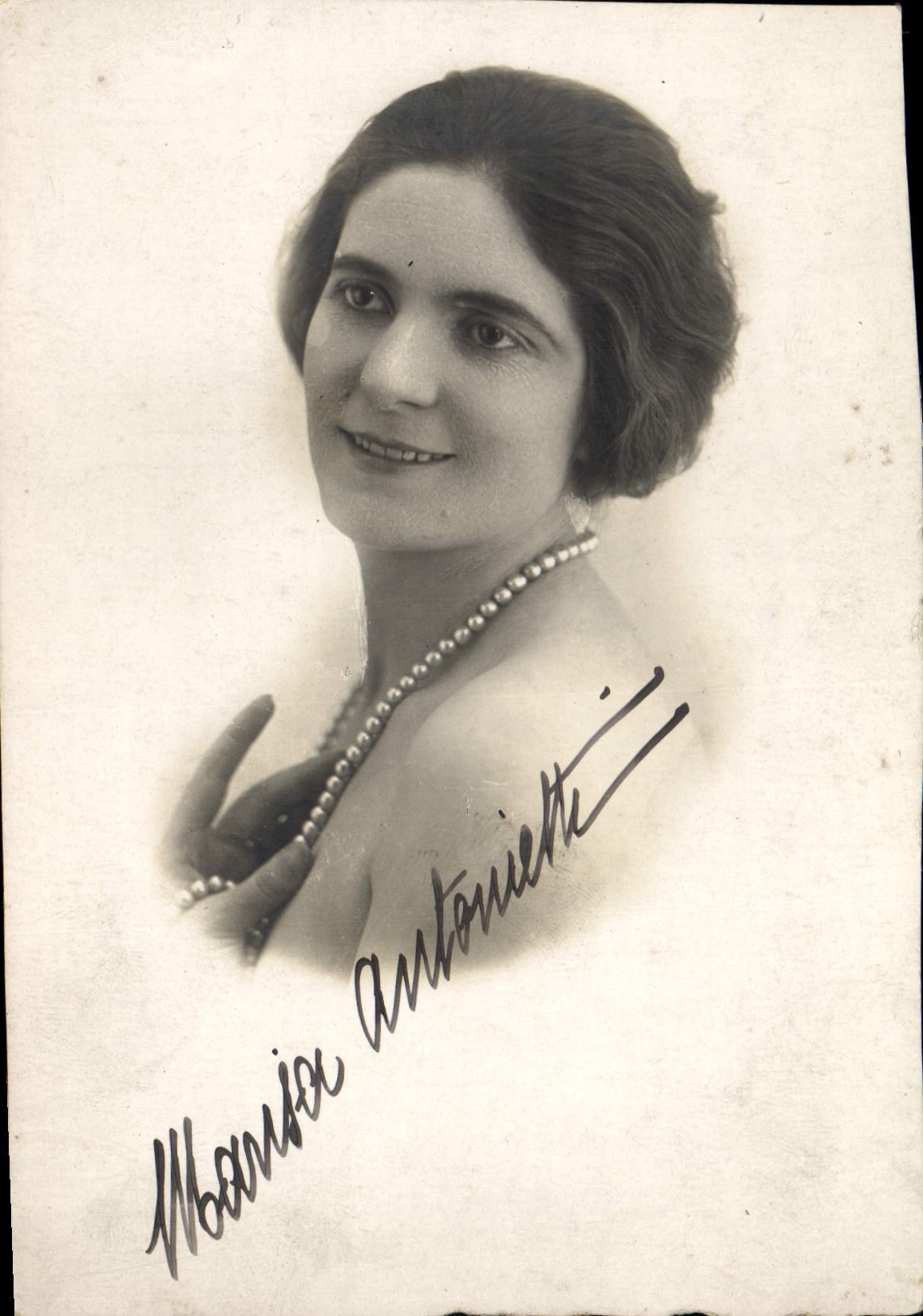 CPA Marisa Antoinette 