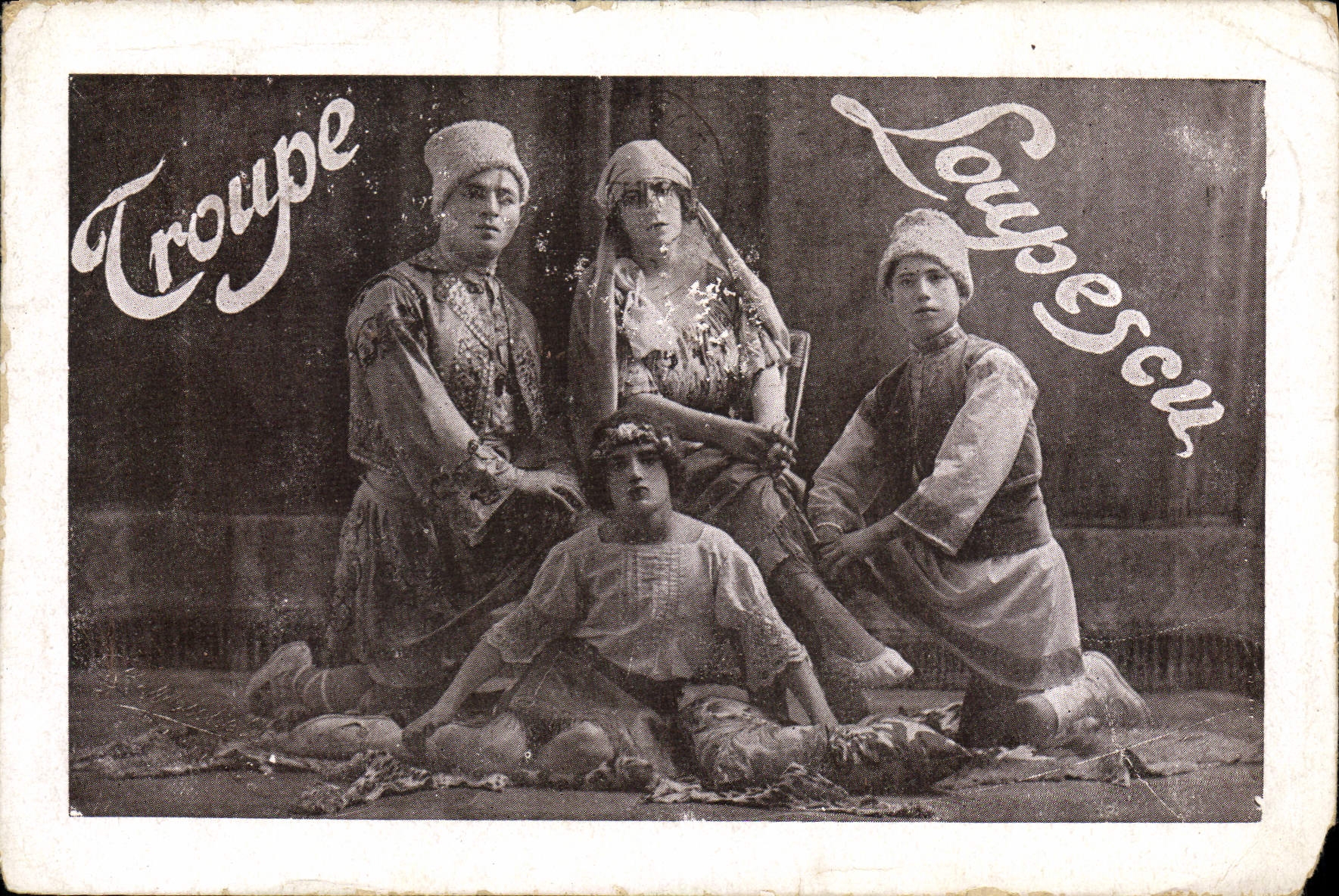CPA Troupe Loupescu 