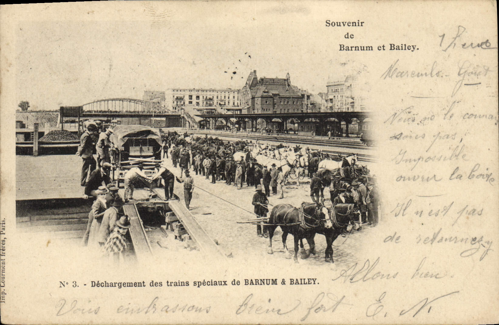 CPA Cirque Barnum et Bailey Dechargement des trains speciaux Chevaux