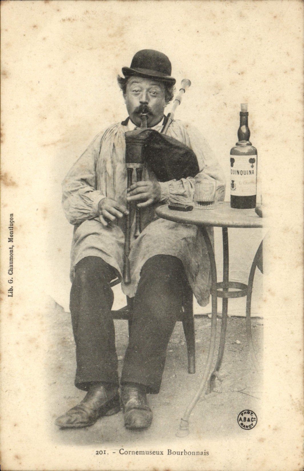 Postal Folclore Cornemuseux Bourbonnais