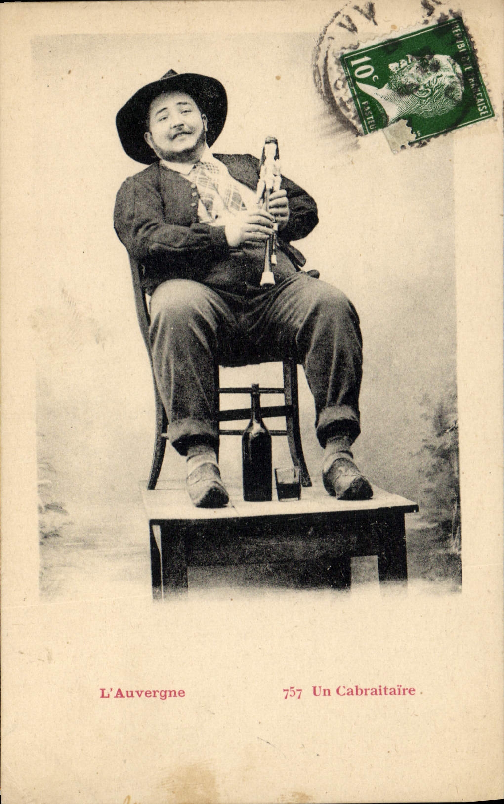 CPA Folklore Auvergne Un cabraitaire TOP 