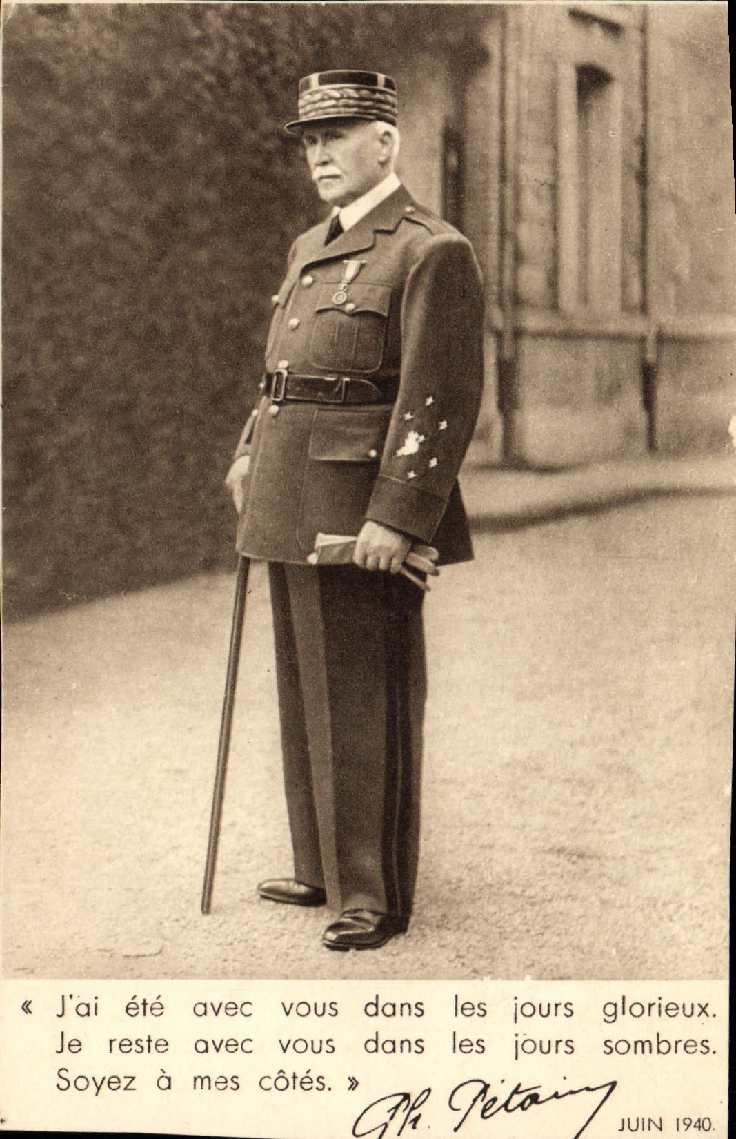 CPA Militaria Philippe Petain 