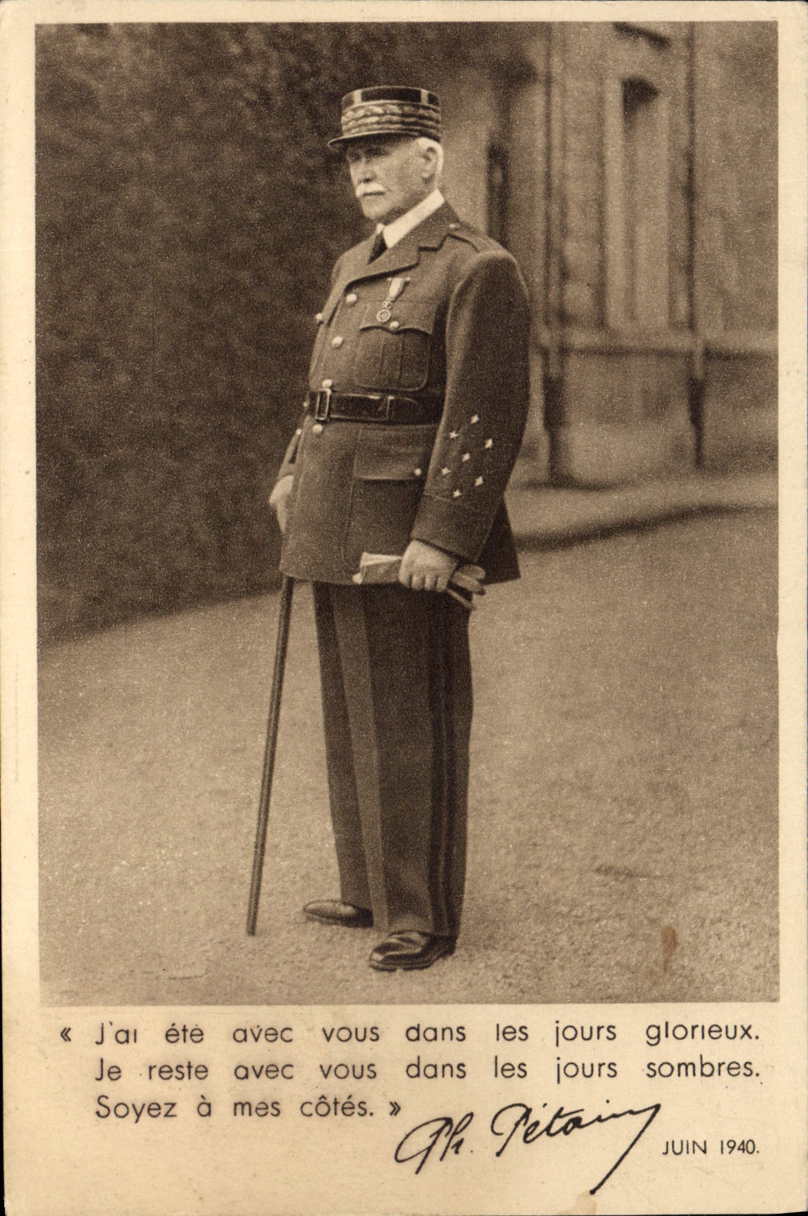 CPA Militaria Philippe Petain 